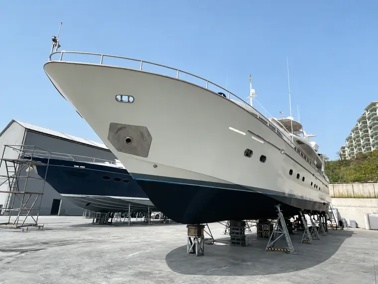 Privacy-edited yachting perspective 17